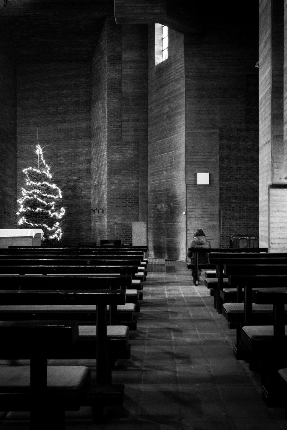 Church of the Resurrection, Cologne-Lindenthal