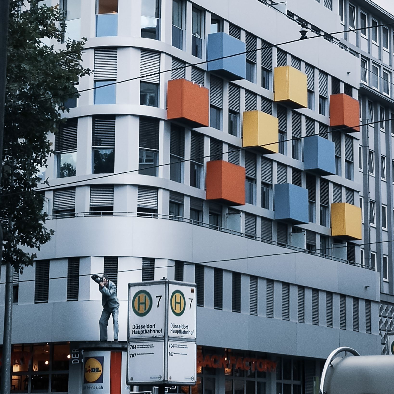 Düsseldorf, Aug 2022, Bart Van Kersavond